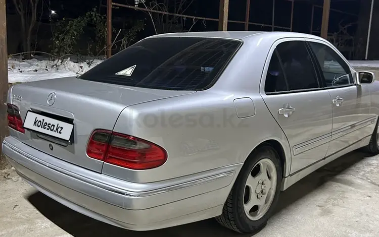 Mercedes-Benz E 320 2001 годаfor5 900 000 тг. в Шымкент