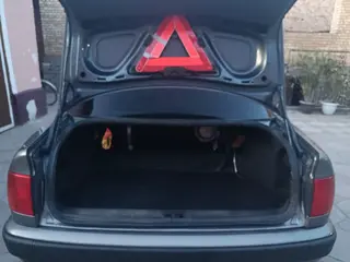 Audi 100