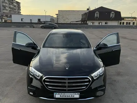 Mercedes-Benz E 300 2024 года за 30 000 000 тг. в Алматы – фото 4