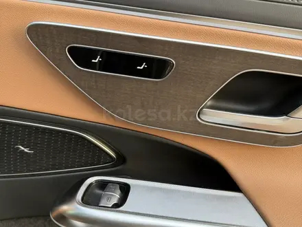 Mercedes-Benz E 300 2024 года за 30 000 000 тг. в Алматы – фото 16