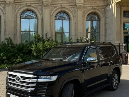 Toyota Land Cruiser 2022 года за 46 200 000 тг. в Актобе – фото 11