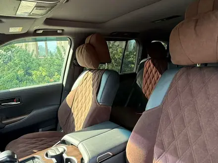 Toyota Land Cruiser 2022 года за 46 200 000 тг. в Актобе – фото 6
