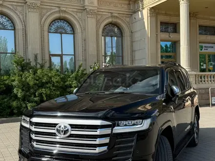Toyota Land Cruiser 2022 года за 46 200 000 тг. в Актобе – фото 9
