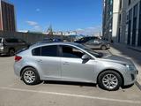 Chevrolet Cruze 2013 года за 3 950 000 тг. в Астана – фото 2