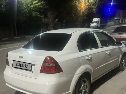 Chevrolet Aveo 2013 года за 3 000 000 тг. в Аягоз – фото 4