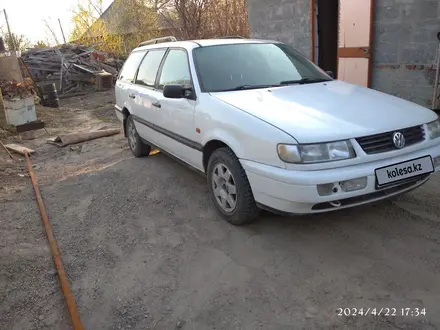 Volkswagen Passat 1993 года за 1 650 000 тг. в Усть-Каменогорск – фото 3