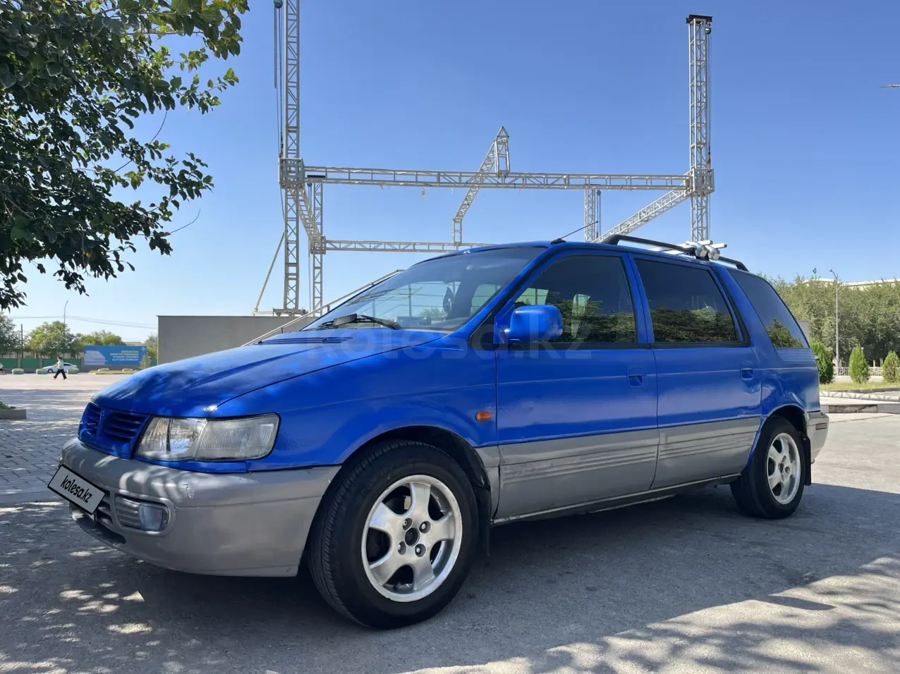 Mitsubishi Space Wagon, 1995