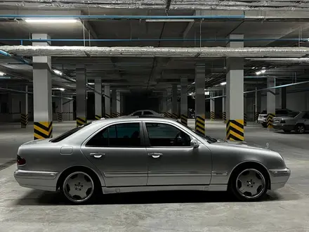 Mercedes-Benz E 320 2002 года за 6 500 000 тг. в Шымкент – фото 3