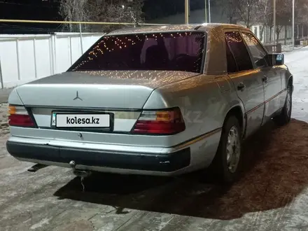 Mercedes-Benz E 230 1989 года за 900 000 тг. в Шу – фото 4