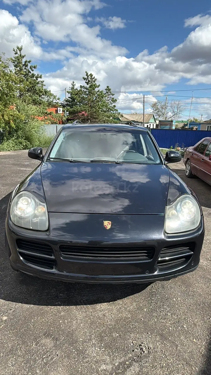 Porsche Cayenne, 2004