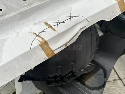 Крышка багажника Hyundai bayon за 350 000 тг. в Алматы – фото 5