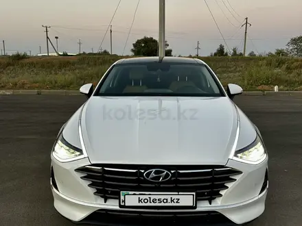 Hyundai Sonata 2023 года за 12 500 000 тг. в Уральск