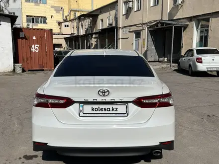 Toyota Camry 2020 года за 16 000 000 тг. в Алматы – фото 7