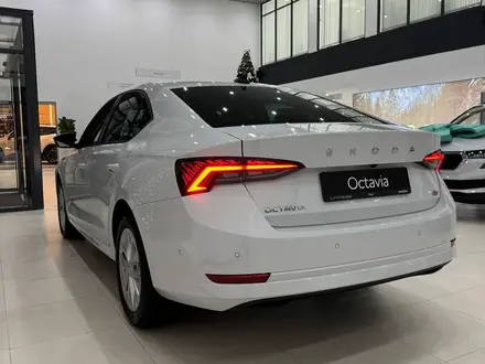 Skoda Octavia 2024 года за 17 190 000 тг. в Костанай – фото 3