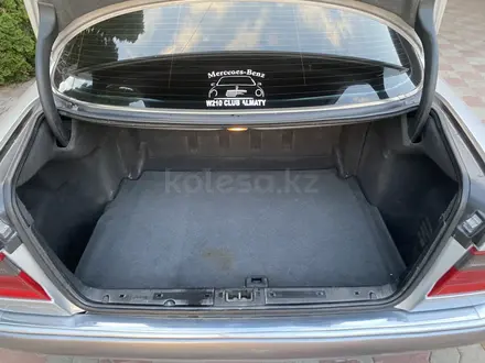 Mercedes-Benz E 320 1997 года за 3 500 000 тг. в Алматы – фото 5