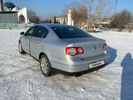 Volkswagen Passat 2006 года за 5 200 000 тг. в Семей – фото 18