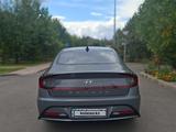 Hyundai Sonata 2022 года за 11 500 000 тг. в Астана – фото 2