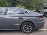Hyundai Sonata 2022 года за 11 500 000 тг. в Астана – фото 4