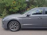 Hyundai Sonata 2022 года за 11 500 000 тг. в Астана – фото 3