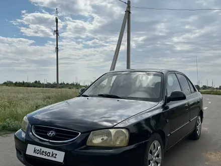 Hyundai Accent 2008 года за 1 350 000 тг. в Актобе – фото 2