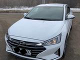 Hyundai Elantra 2019 года за 10 400 000 тг. в Уральск