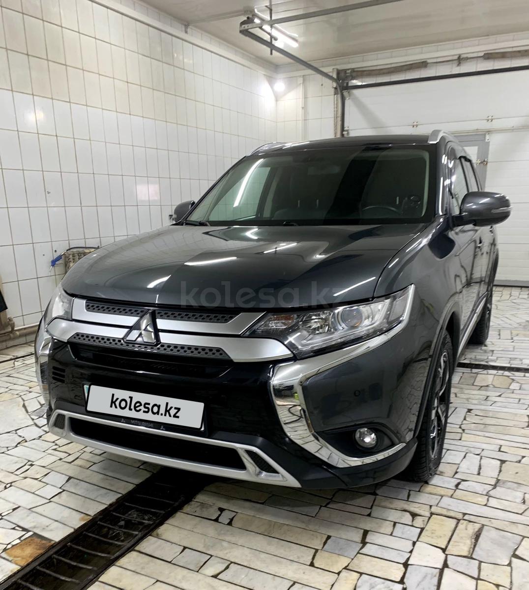 Mitsubishi Outlander 2019 г.