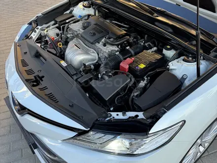 Toyota Camry 2019 года за 14 600 000 тг. в Караганда – фото 28
