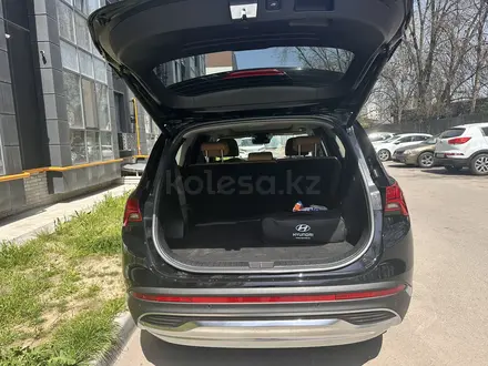 Hyundai Santa Fe 2023 года за 22 500 000 тг. в Алматы – фото 7