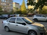 ВАЗ (Lada) Granta 2190 2015 годаүшін3 000 000 тг. в Актобе – фото 2
