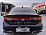 Hyundai Sonata 2025 годаfor13 700 000 тг. в Астана – фото 2