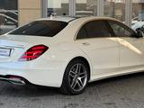 Mercedes-Benz S 560 4MATIC 2018 годаfor36 000 000 тг. в Алматы – фото 4