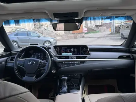 Lexus ES 350 2020 года за 27 000 000 тг. в Алматы – фото 13