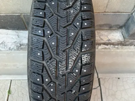 Skad R17 5x114.3 с шипованой резиной за 299 900 тг. в Алматы – фото 10