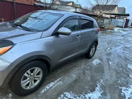 Kia Sportage 2011 года за 7 000 000 тг. в Атырау – фото 4