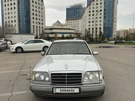 Mercedes-Benz E 320 1994 года за 3 600 000 тг. в Алматы – фото 5