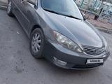 Toyota Camry 2005 года за 5 700 000 тг. в Тараз – фото 3