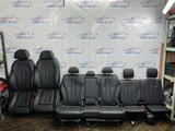 Топовые сидения с ломающейся спинкой, 3 ряд от bmw x5 F15 салон за 1 400 000 тг. в Шымкент