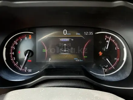 Toyota RAV4 2022 года за 18 500 000 тг. в Семей – фото 23