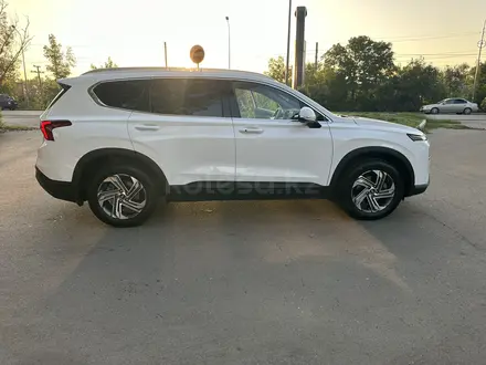 Hyundai Santa Fe 2023 года за 14 800 000 тг. в Алматы – фото 3