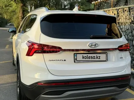 Hyundai Santa Fe 2023 года за 14 800 000 тг. в Алматы – фото 4