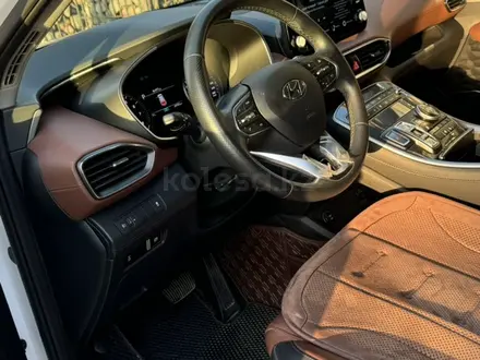 Hyundai Santa Fe 2023 года за 14 800 000 тг. в Алматы – фото 9