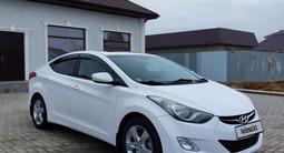 Hyundai Elantra 2013 года за 6 000 000 тг. в Атырау – фото 2