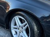 Диски с резиной поменяю на R18 чёткие диски за 350 000 тг. в Алматы