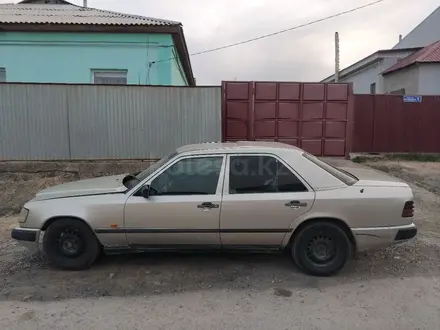 Mercedes-Benz E 230 1989 года за 700 000 тг. в Кызылорда – фото 3