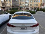 Hyundai Elantra 2017 годаүшін4 500 000 тг. в Актау – фото 2