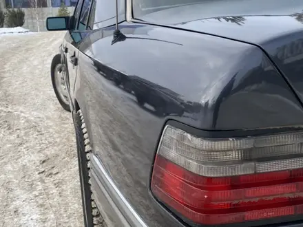 Mercedes-Benz E 280 1993 года за 2 800 000 тг. в Актобе – фото 7