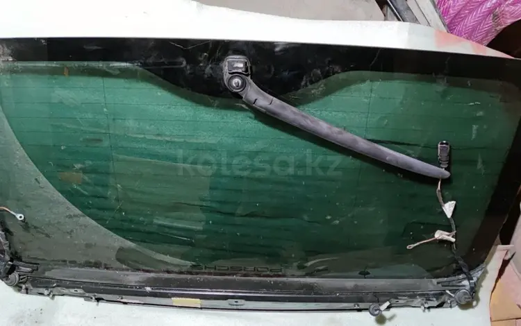 Стекло багажника за 40 000 тг. в Алматы
