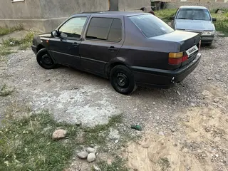 Volkswagen Vento, 1992