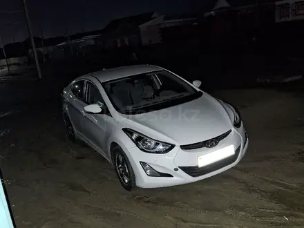 Hyundai Elantra 2014 года за 6 000 000 тг. в Аральск – фото 3