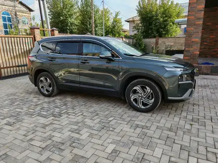 Hyundai Santa Fe 2023 года за 15 500 000 тг. в Астана – фото 3